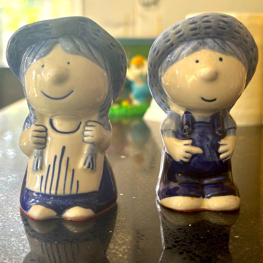 MCM Delft Salt and Pepper Shakers. Blue & White Dutch Couple.